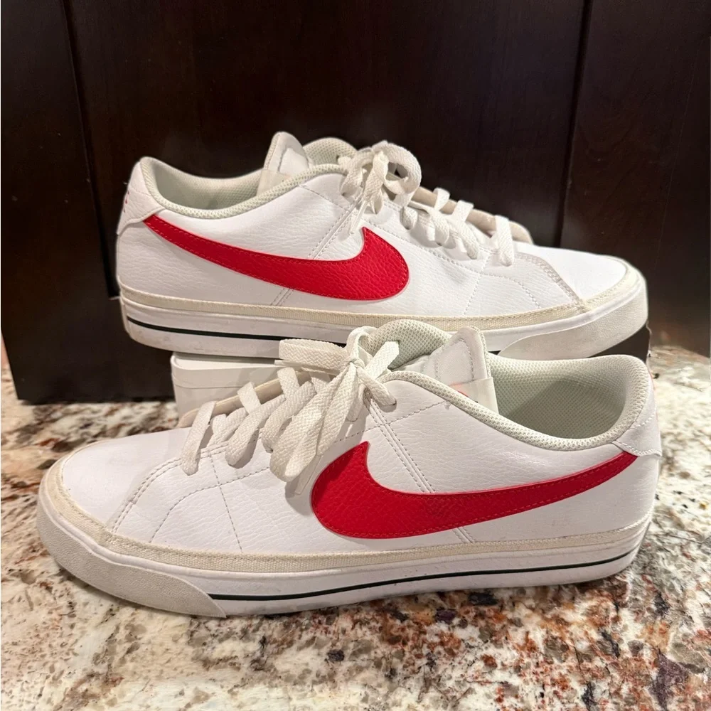 *PRE-OWNED* Nike Men's Size 12 Court Legacy Next Nature Leather Red Logo - Picture 1 of 9